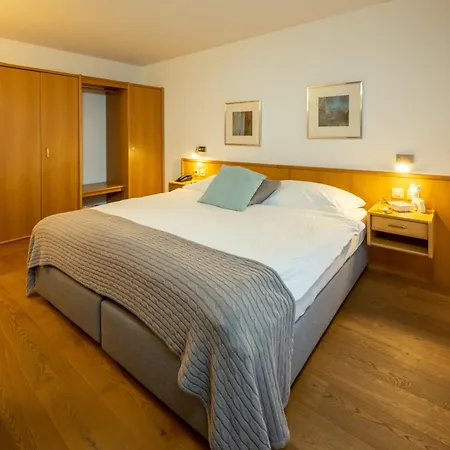 מלון Hotel Bellwald 3*