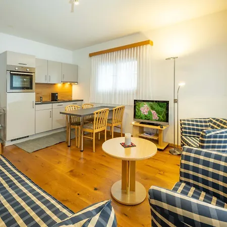 מלון Hotel Bellwald 3*